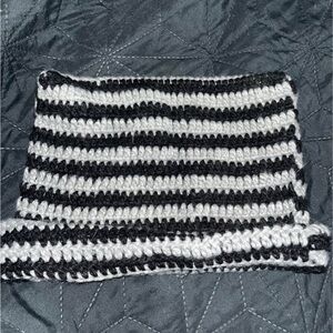 Black & grey knitted beanie